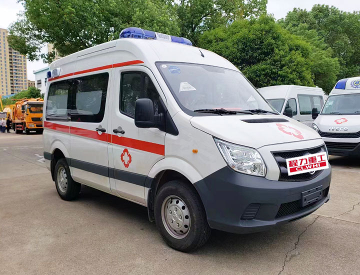 福田圖雅諾轉運型救護車